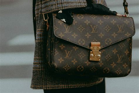 neppe lv tas|9 Manieren om Neppe Louis Vuitton te Herkennen .